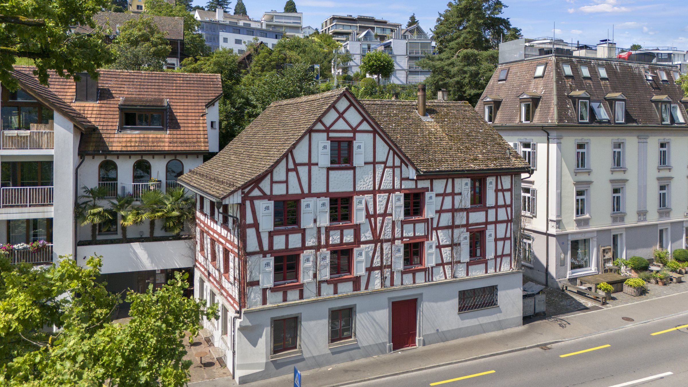 Drohnenaufnahme des Restaurants Hafenbeiz in Kilchberg