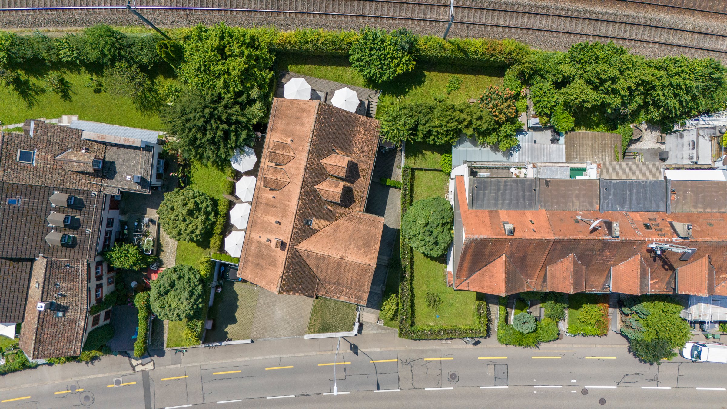 Drohnenaufnahme des Geschäftshauses Seestrasse 520 in Zürich