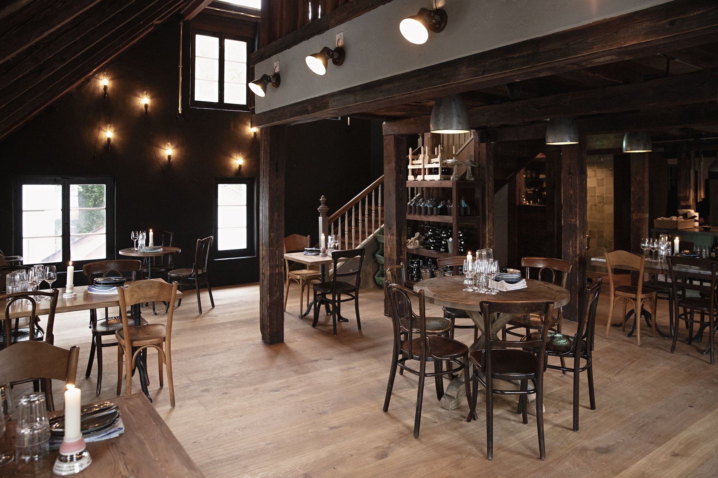 Gastraum des Restaurants Hafenbeiz in Kilchberg