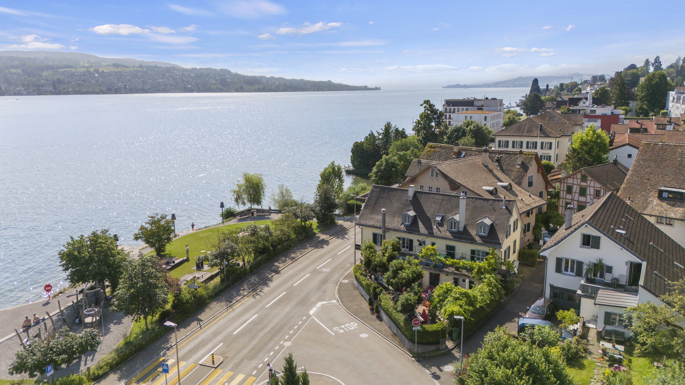 Drohnenaufnahme der Villa Schönegg in Rüschlikon