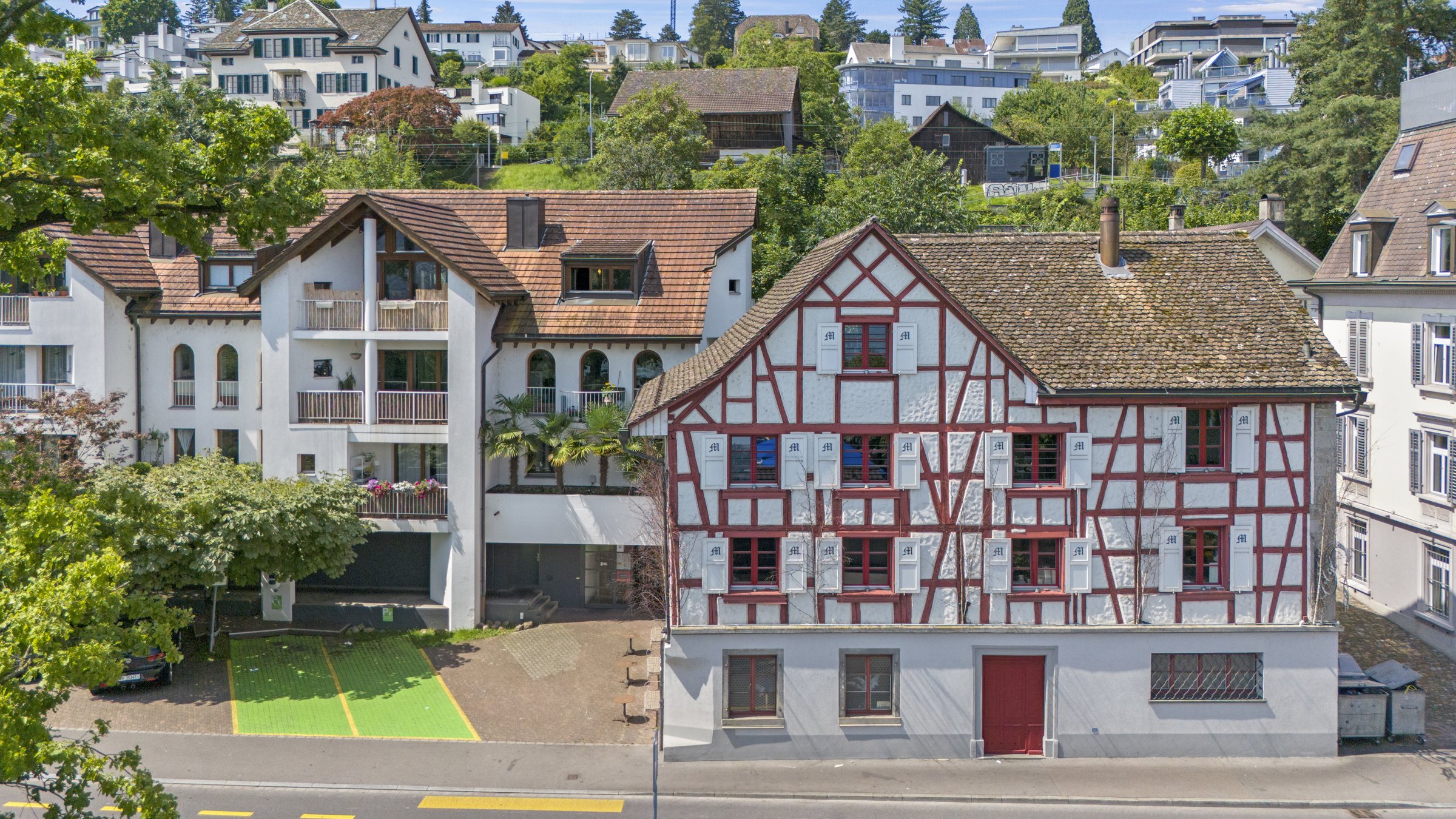 Drohnenaufnahme des Restaurants Hafenbeiz in Kilchberg