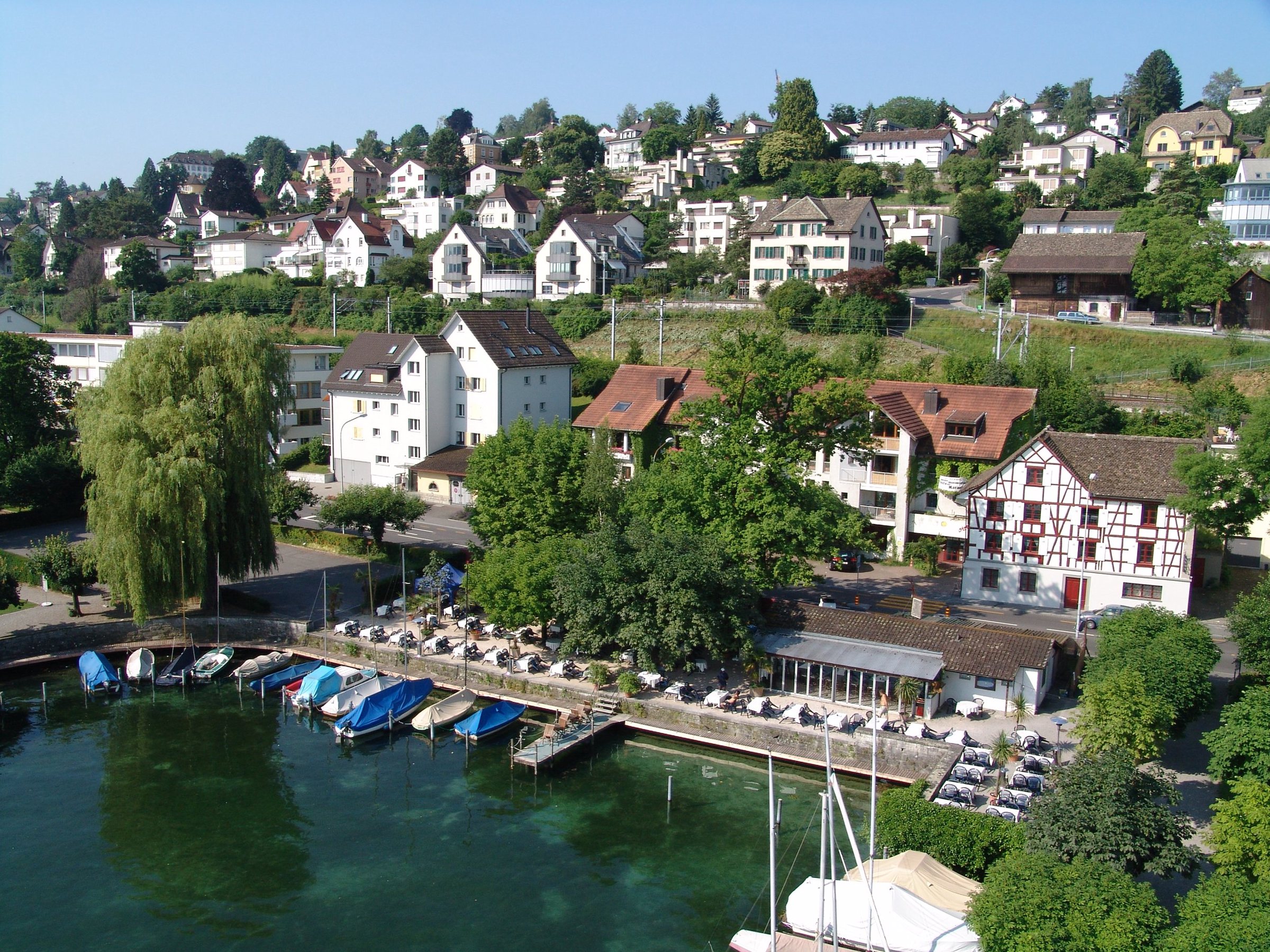 Titelfoto: Gartenrestaurant Mönchhof am See in Kilchberg